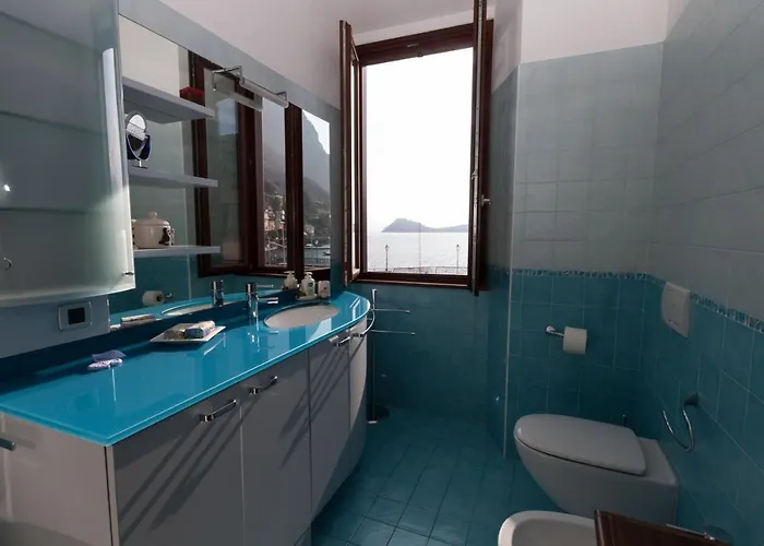 Marina By Lovecomo * Menaggio